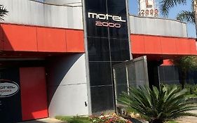 Motel 2000